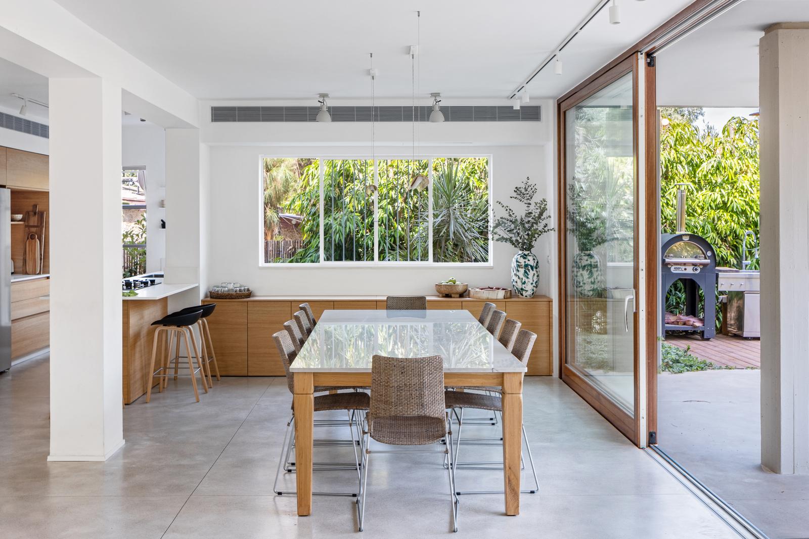 Private House in Ramat Chen